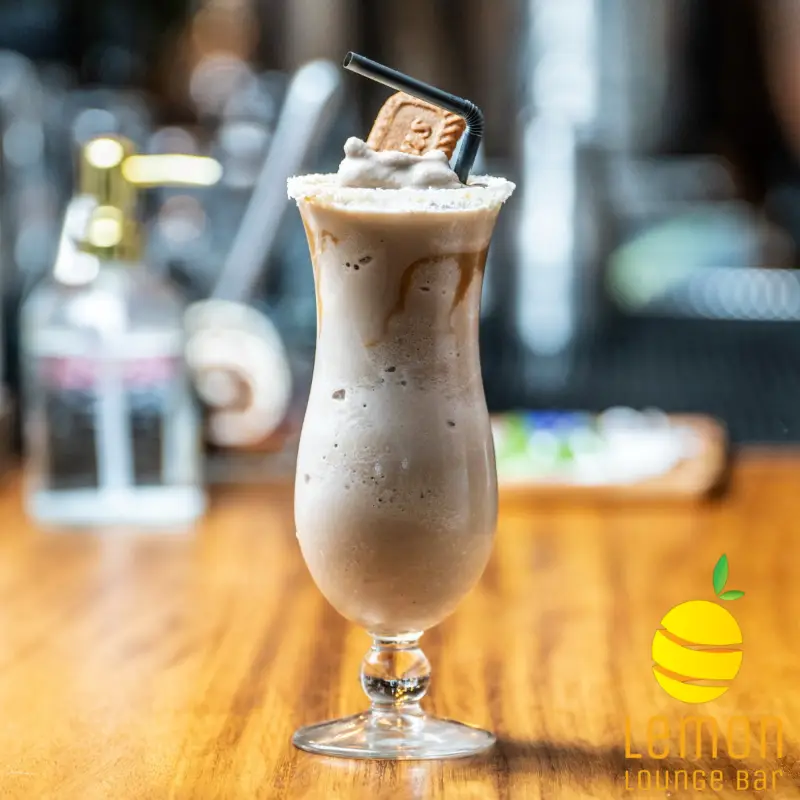 Organic House Cocktail: Aged rum, coconut cream, banana, coffee, cinnamon (also available without alcohol)