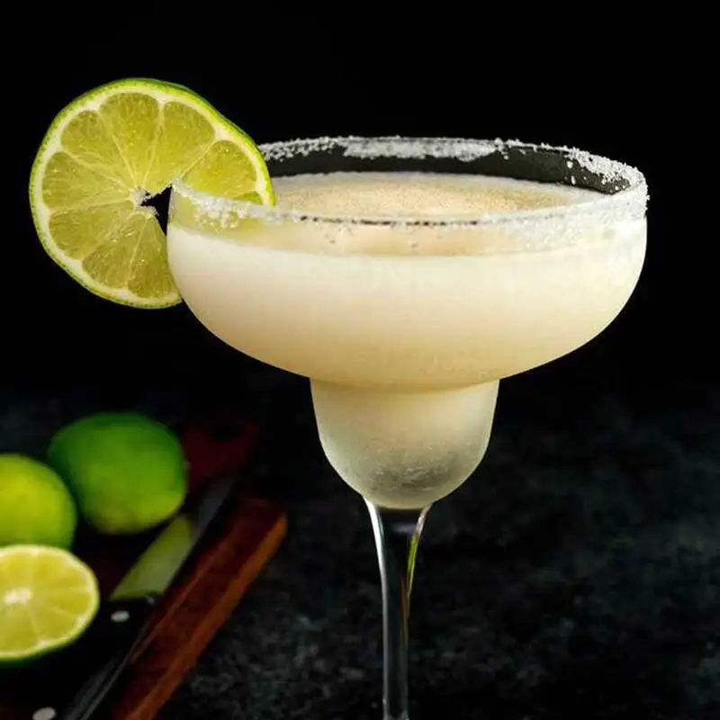 Tequila, Cointreau, lime juice (flavors: raspberry, passion fruit, mango, strawberry, litchi)
