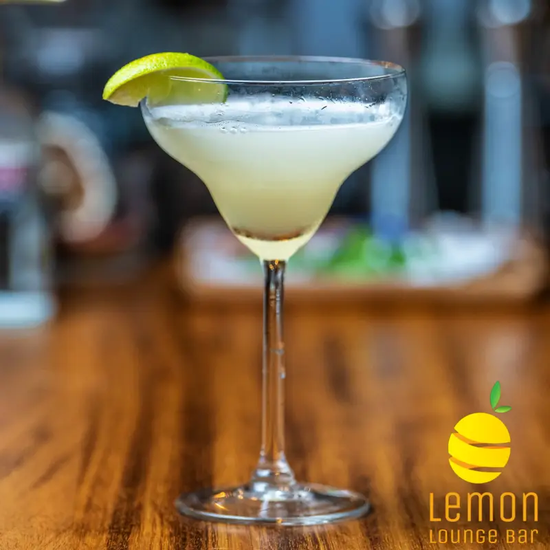 Tequila, Cointreau, lemon juice (other flavours: passionfruit, red fruits)